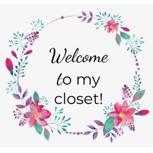 Welcome to my closet!🌺